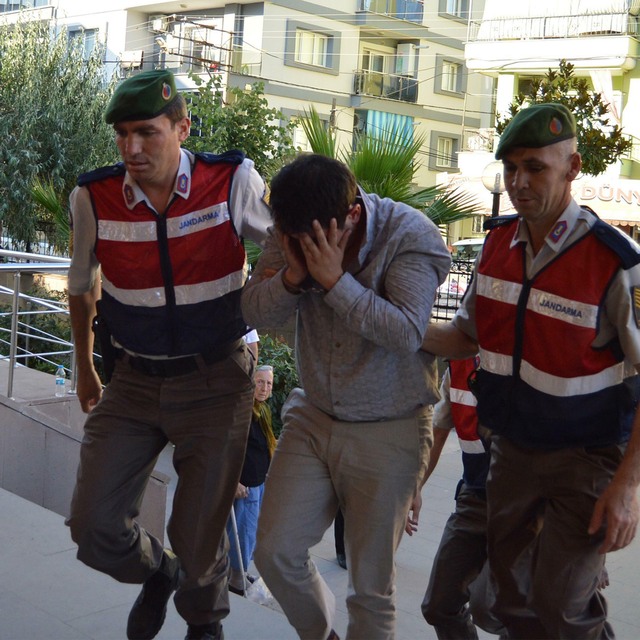 Emlakçıyı vurup, otomobilde yakan sanıklara ceza yağdı