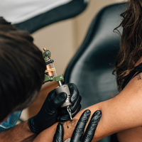 Dövmelerin daha uzun ömürlü olması için neler yapılmalı?