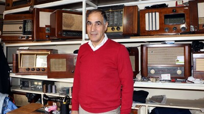 Antika merakı radyo koleksiyoncusu yaptı
