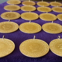 Darphane harıl harıl altın üretiyor