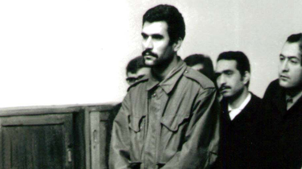 Deniz Gezmiş hakkındaki idam kararı online satışta