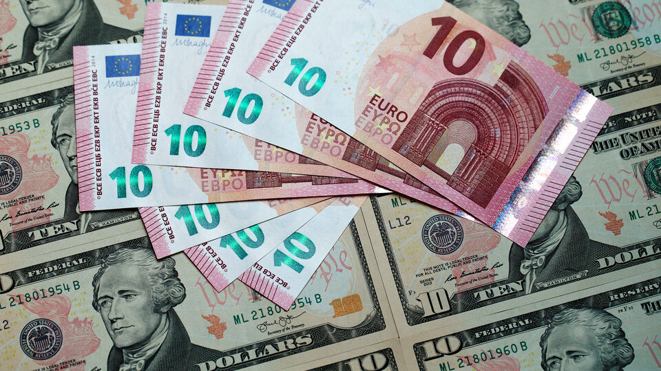 Dolar ve euro inişe geçti! Gün sonu rakamları