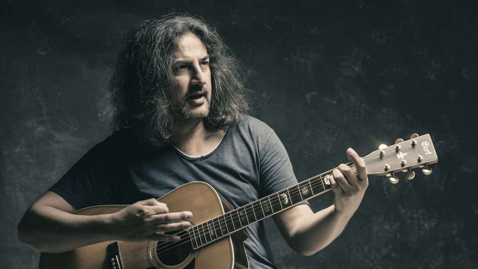 101 eseri için tazminat istedi!