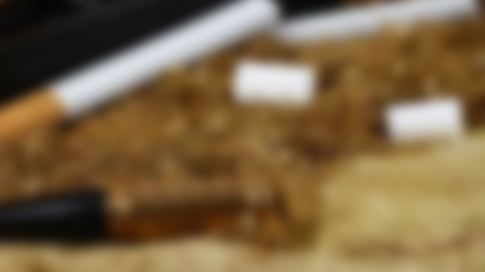 Tütün, sarma sigara satana, bulundurana hapis!