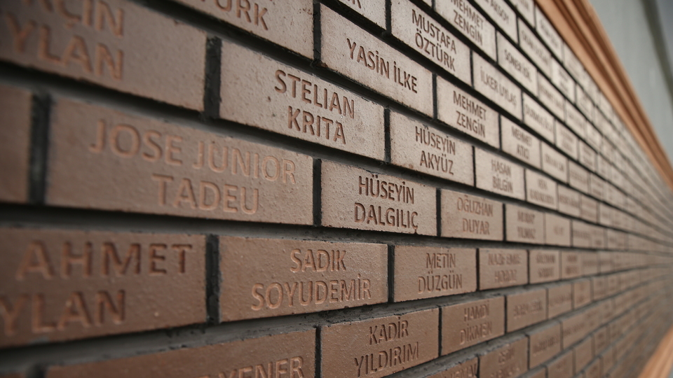 Bursaspor, şehitleri unutmadı!