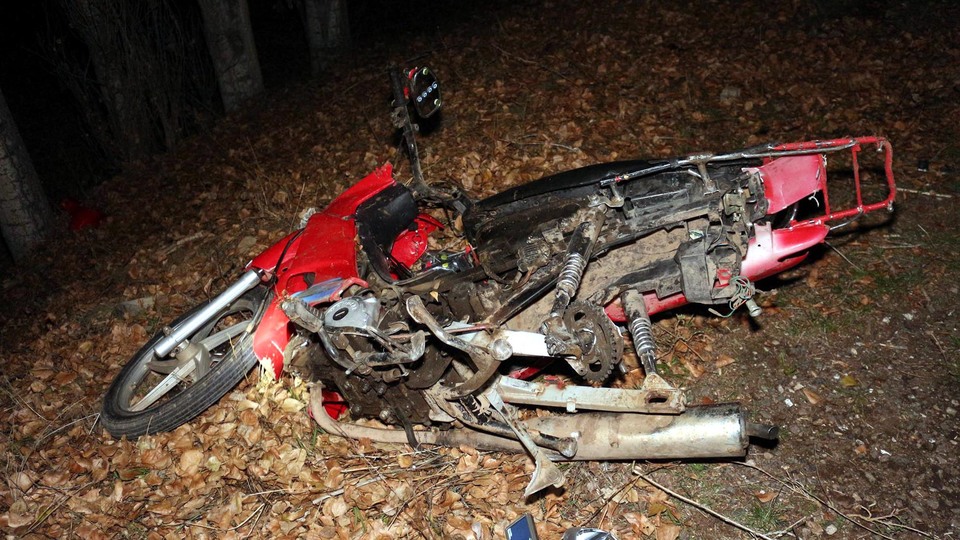 Kazada motosiklet sürücüsü Mertay öldü, arkadaşı ağır yaralı