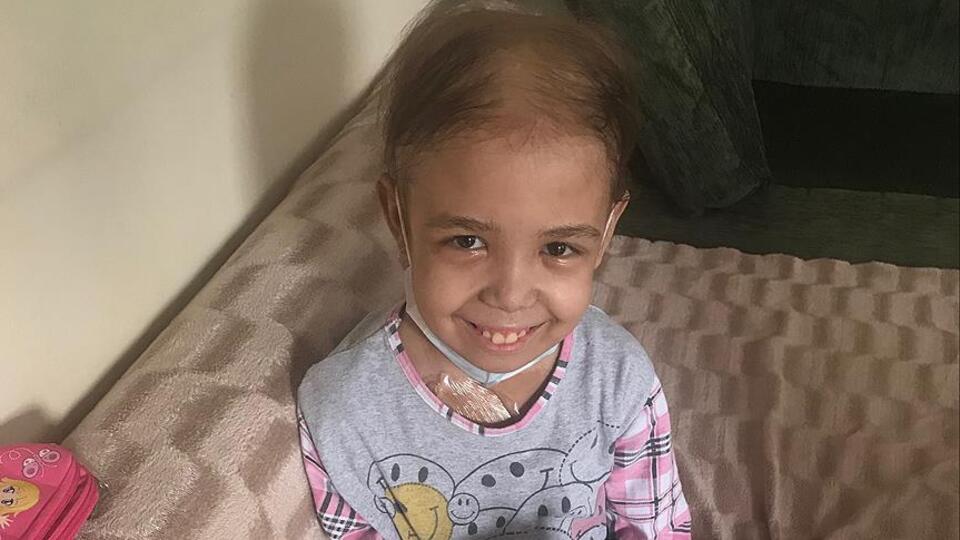 Talasemi hastası Emine kök hücreyle şifa buldu