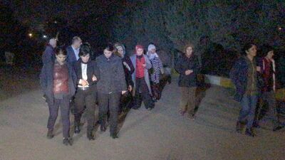 Kırmızı listedeki teröristin cenazesine HDP'li vekiller de katıldı