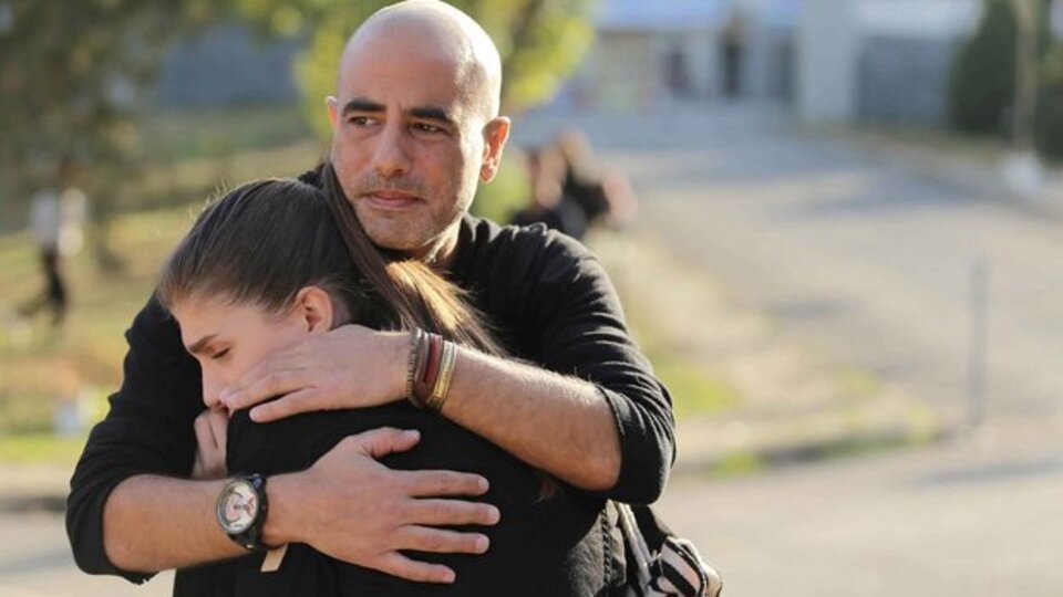 Kırgın Çiçekler'in 98. bölümünde kızları büyük bir şok bekliyor!