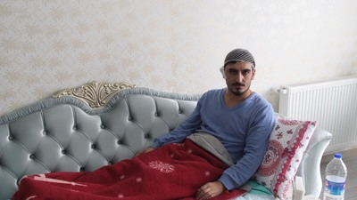 Öğretmen, kantin işletmecisi ve yakınları tarafından dövüldü