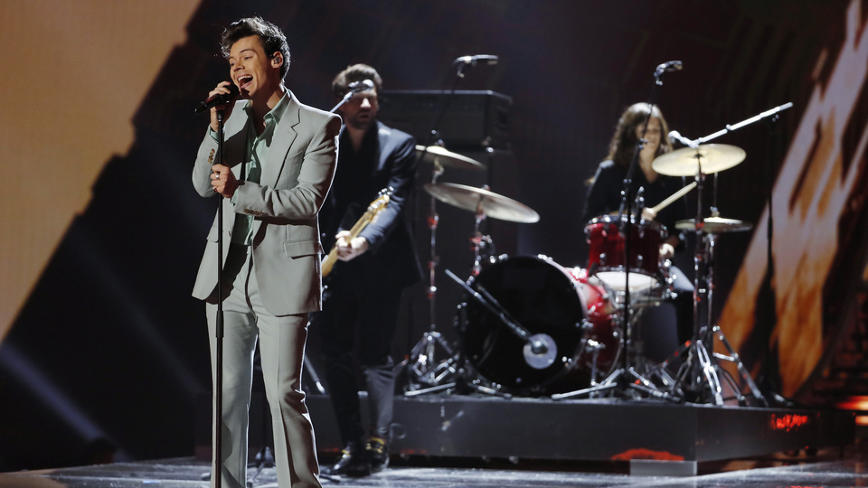 Harry Styles şaşırttı