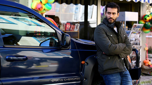 Ayşen yaptıklarını Burak'tan saklayabilecek mi?