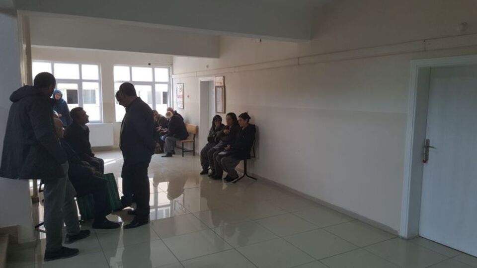 Adliyede korkunç olay! Mübaşir intihar etti