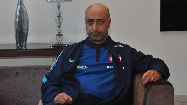 "Elit oyuncu çıkarmada sıkıntı yaşıyoruz"