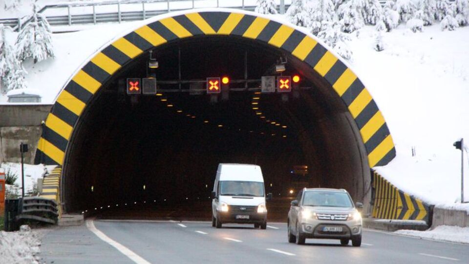 Bolu Dağı'nda kar durdu, ulaşım rahatladı