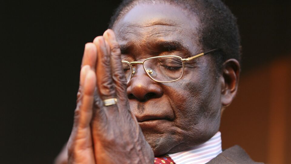 Mugabe'nin son isteği: Ülkemde ölmek istiyorum!
