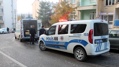 Öğretmenler gününde, emekli öğretmen oğlunu öldürdü