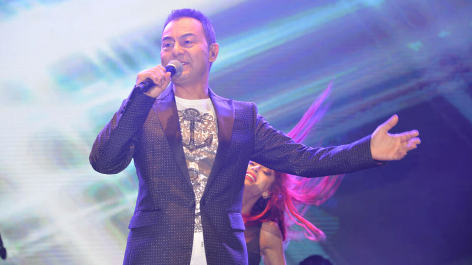 Serdar Ortaç: Yürürken dengede duramıyorum