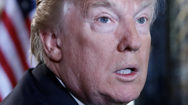 Trump 'geri çevirdim' dedi, sosyal medya yıkıldı!