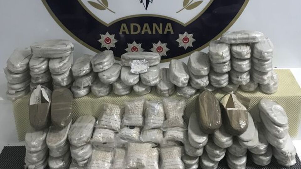 Adana'daki operasyonda uyuşturucu zulaları polisi bile şaşırttı!
