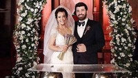 Ünlü sunucu evlendi