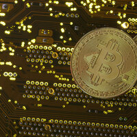 Bitcoin uçuyor, rekor üzerine rekor kırıyor