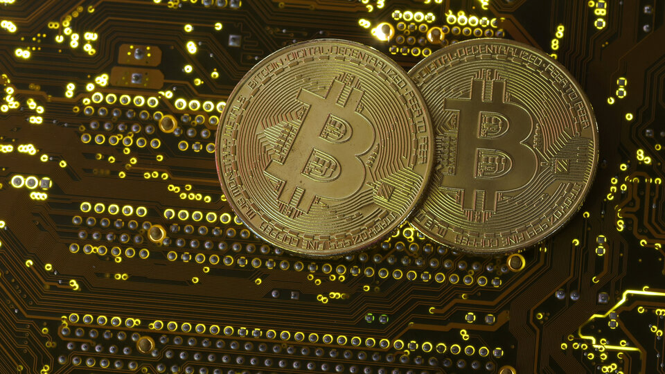 Bitcoin uçuyor, rekor üzerine rekor kırıyor