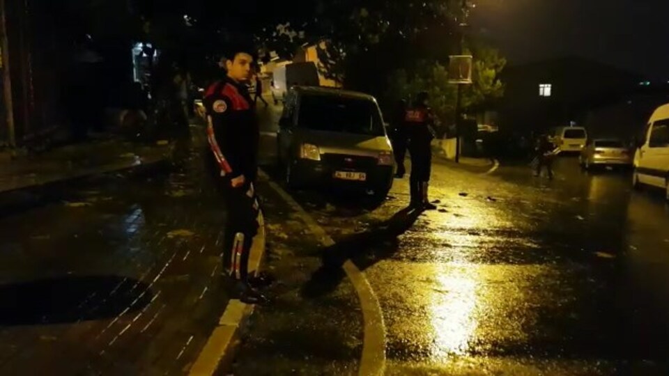 Servis aracında aşk cinayeti