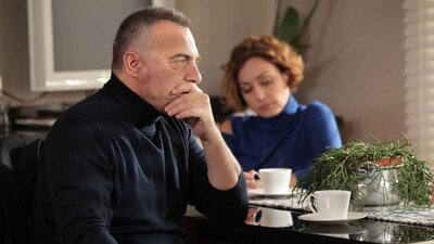 "Ailemden birinin bile başına bir şey gelirse önce seni öldürürüm!"