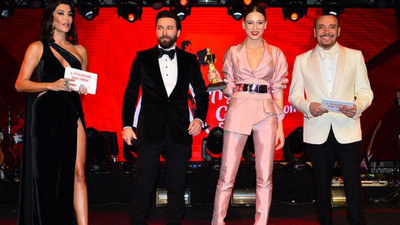 Serenay Sarıkaya'ya ödül