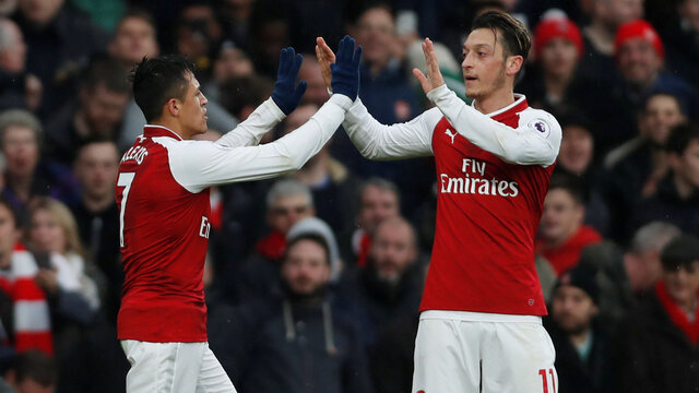 Wenger'den 2 yıldızı için flaş açıklama