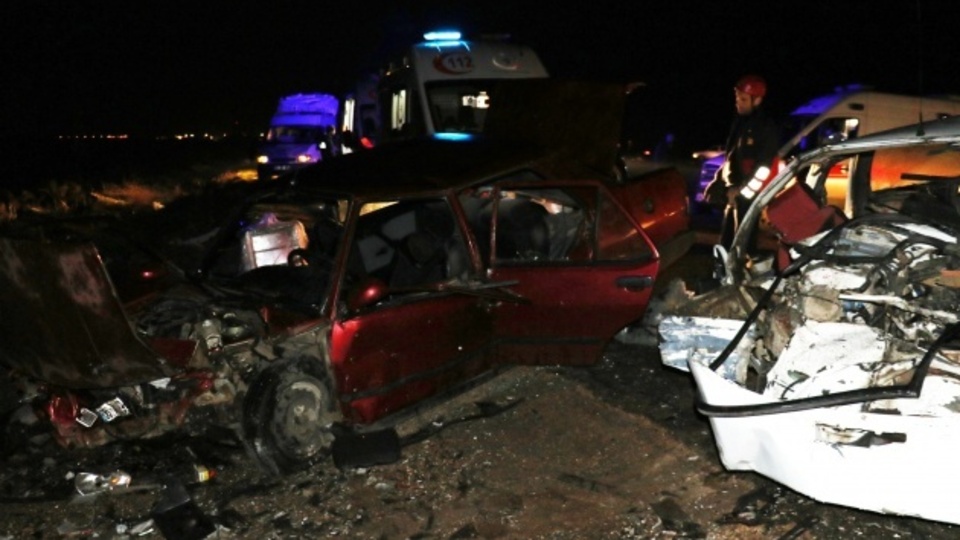 Diyarbakır'da feci kaza! Ölü ve yaralılar var