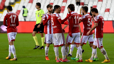 Sivasspor sonda güldü