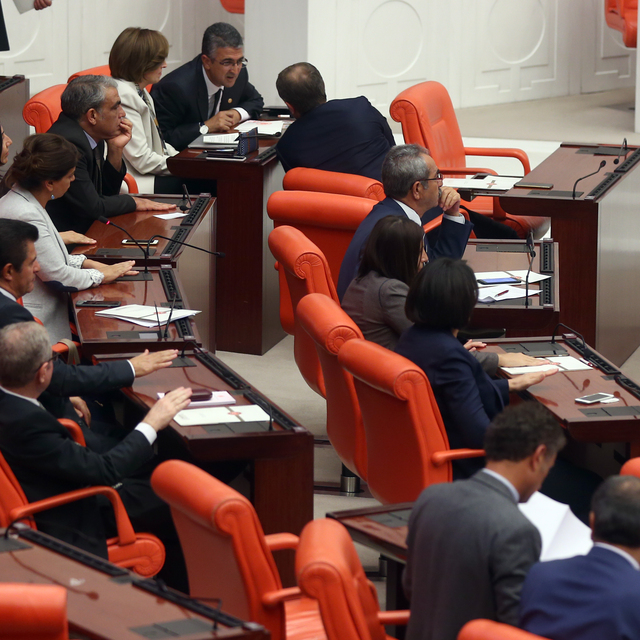 Asgari ücretle ilgili çok önemli düzenleme... TBMM'den geçti