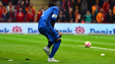 Volkan Demirel'e telefon atan taraftara hapis cezası!