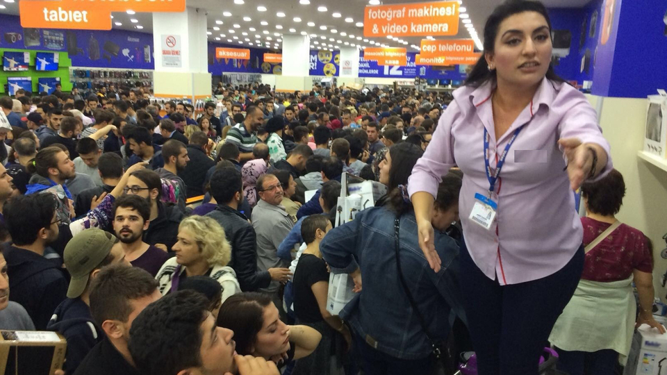 Black Friday'e bir günde 2.5 milyar dolar gitti