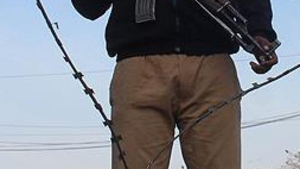 Pakistan'da üniversite yurduna saldırı: 11 ölü