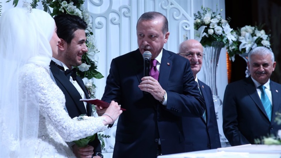 Cumhurbaşkanı Erdoğan nikah şahitliği yaptı