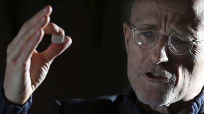 Dünya onu konuşuyor! Kafa nakli ameliyatının cerrahı Türkiye'ye geliyor!