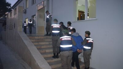 Akaryakıt istasyonunda silahlı soygun