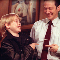 O artık 'evde tek başına' değil!