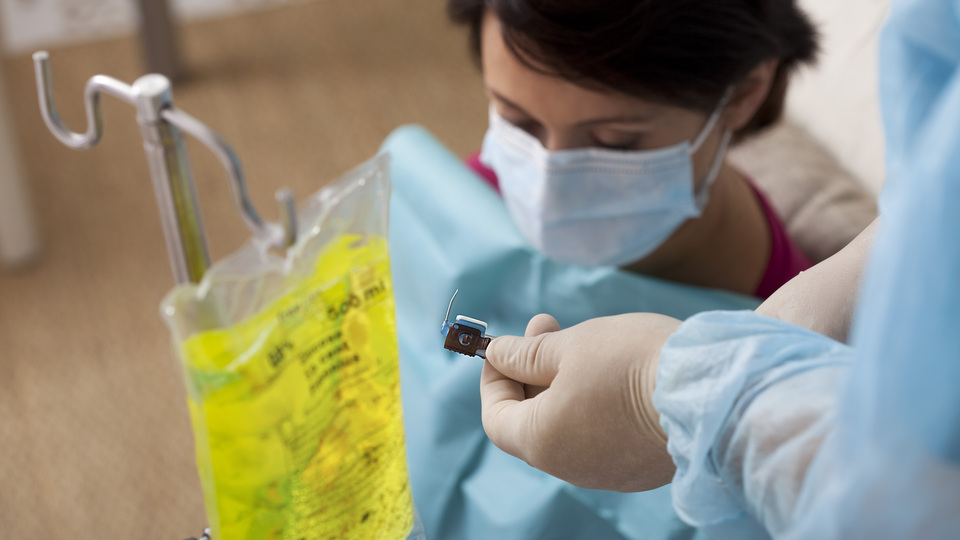 Kemoterapi tedavisinde hasta yakınları da risk altında!