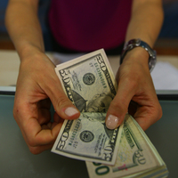 Dolar 3.85'in altına indi! İşte günün ilk rakamları