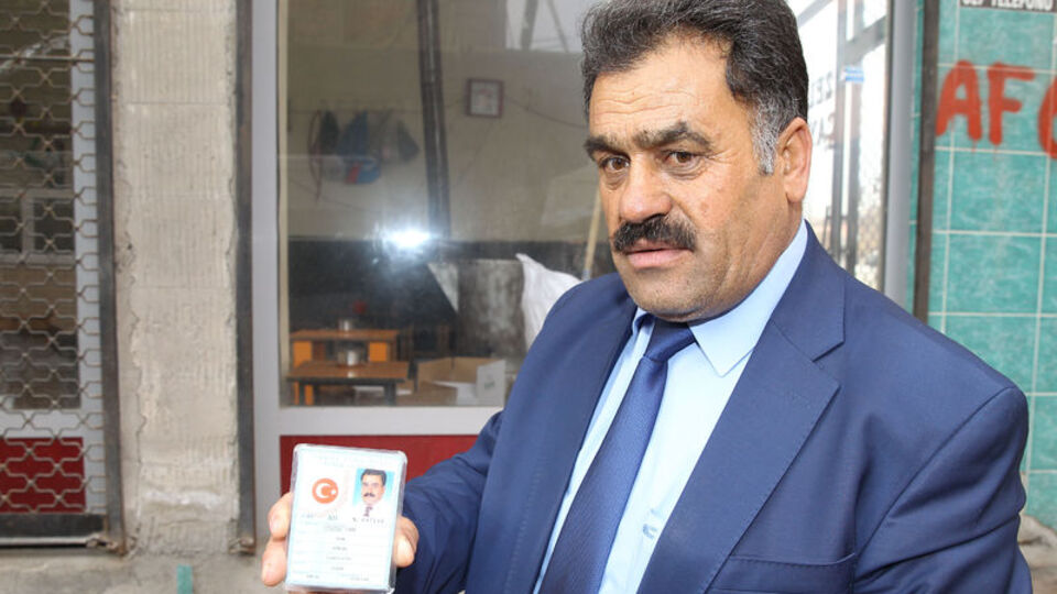 Vanlı muhtarın ismini duyan espri yapmadan duramıyor!