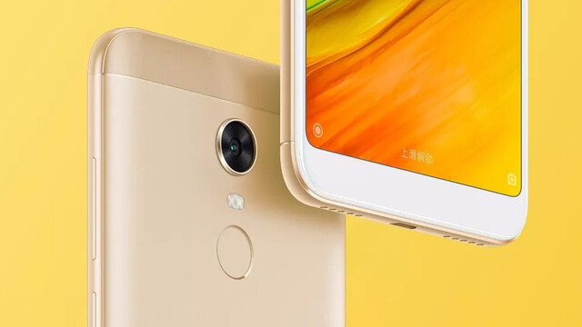 Yeni cep dostu telefonlarını tanıttı