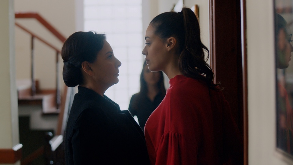 Çukur'da gerilim! Sena'dan Sultan'a sert tepki...