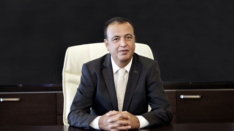 Battal İlgezdi kimdir?