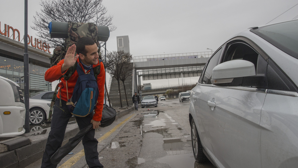 34 ülkeyi gezmişti! 8 yıl daha yollarda olacak