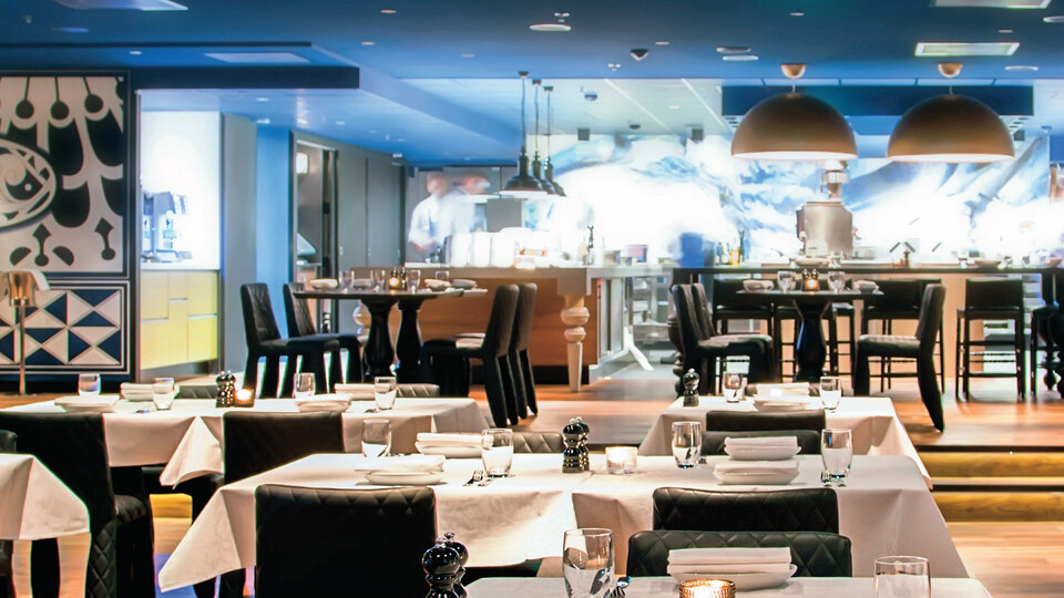 Boş masalar kararan mutfaklar