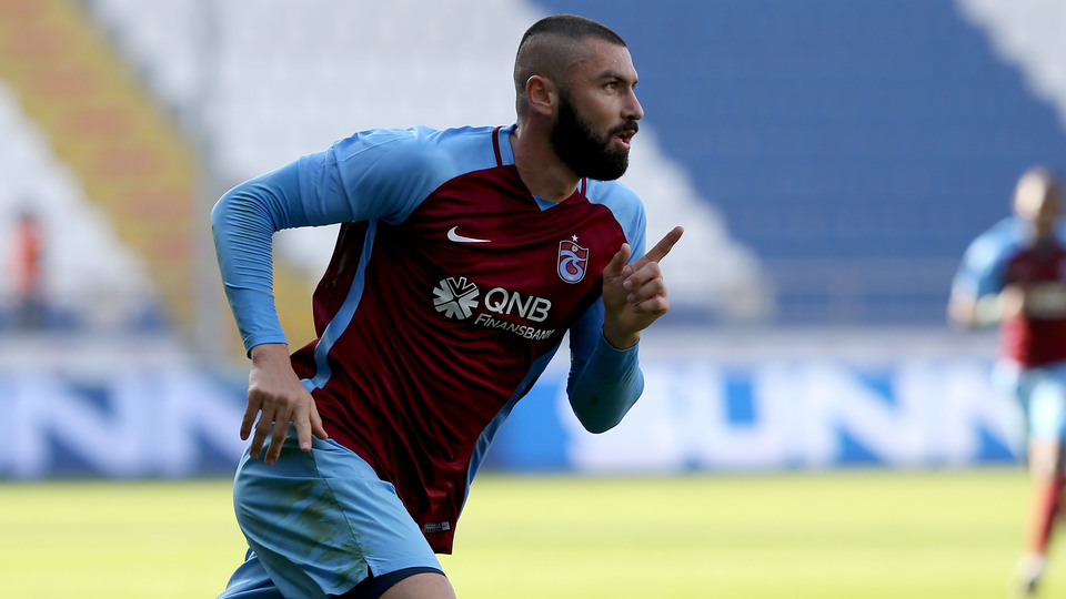Burak Yılmaz 2011-2012'yi yakaladı